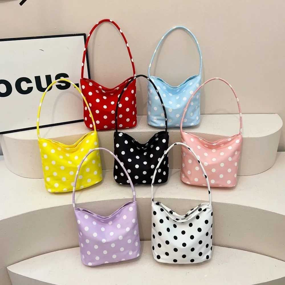 Shoulder Bags Fashion Oxford Shoulder Bag Polka Dot Large Capacity Underarm Handbag Waterproof Commuting Bucket Bag Women H261016