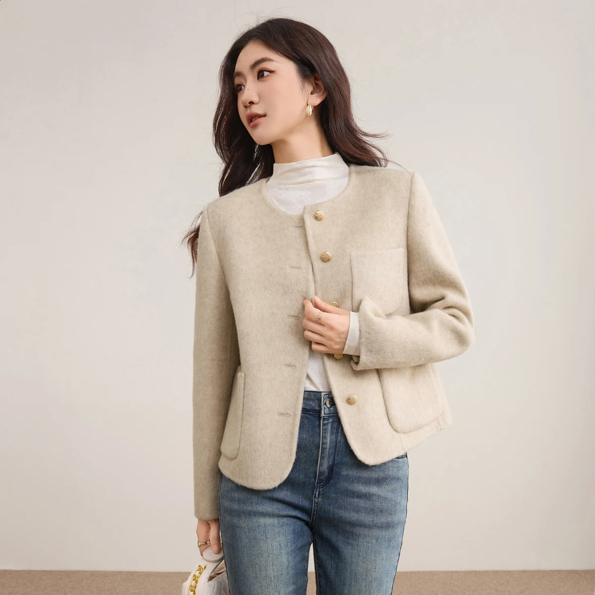 SENTUBILA Women's Double Faced Wool Coat Commute Winter 2026 Contrast Color Button Round Neck Short Female Jackets W54OG8767 261016