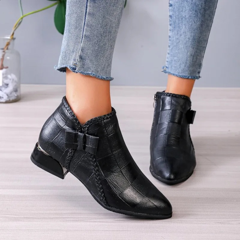2026 Women's Pointed Toe Low Heel Ankle Boots - Side Zip Soft Leather Fashion Booties Autumn Winter Comfortable Short Boots 261013