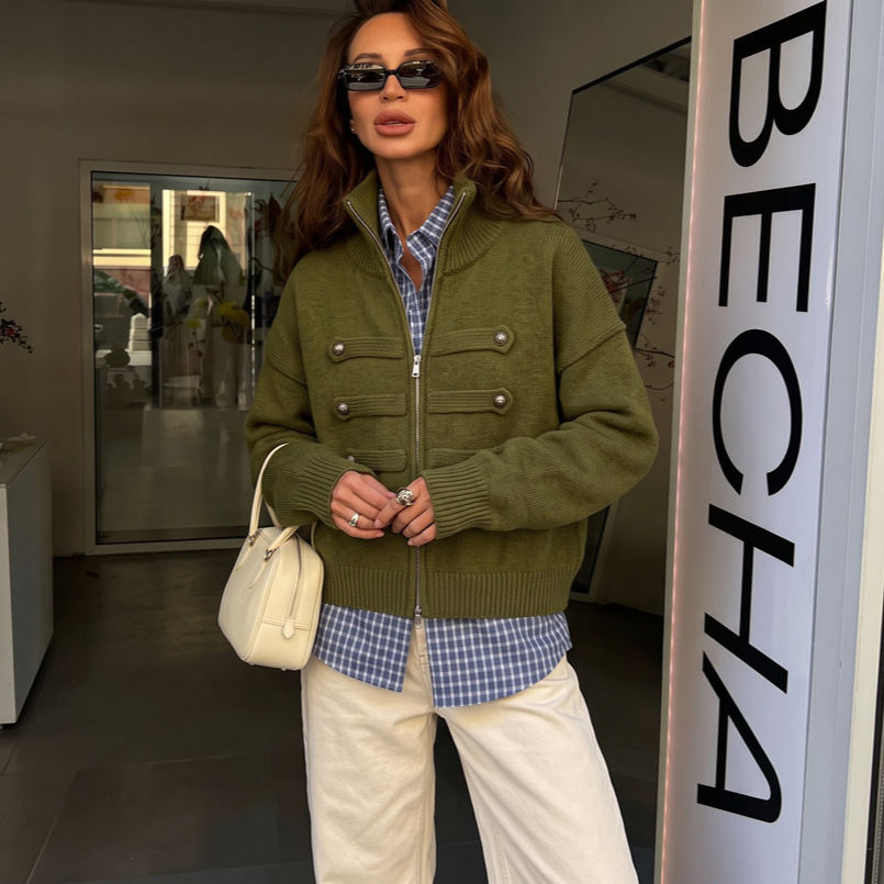 Full Zip Knit Cardigan, cross-border style featuring retro Chinese design, solid color, and medieval-inspired aesthetic, is a thick knit cardigan sw