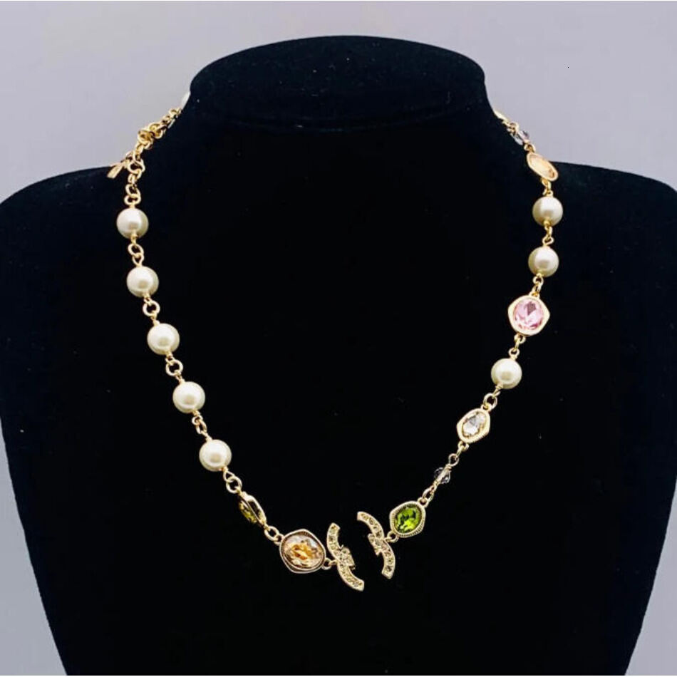 2026 New Luxury Fashion Designer Women's Pearl cologne Pendant Necklace Jewelry Valentine's perfume Day Christmas Gift P1