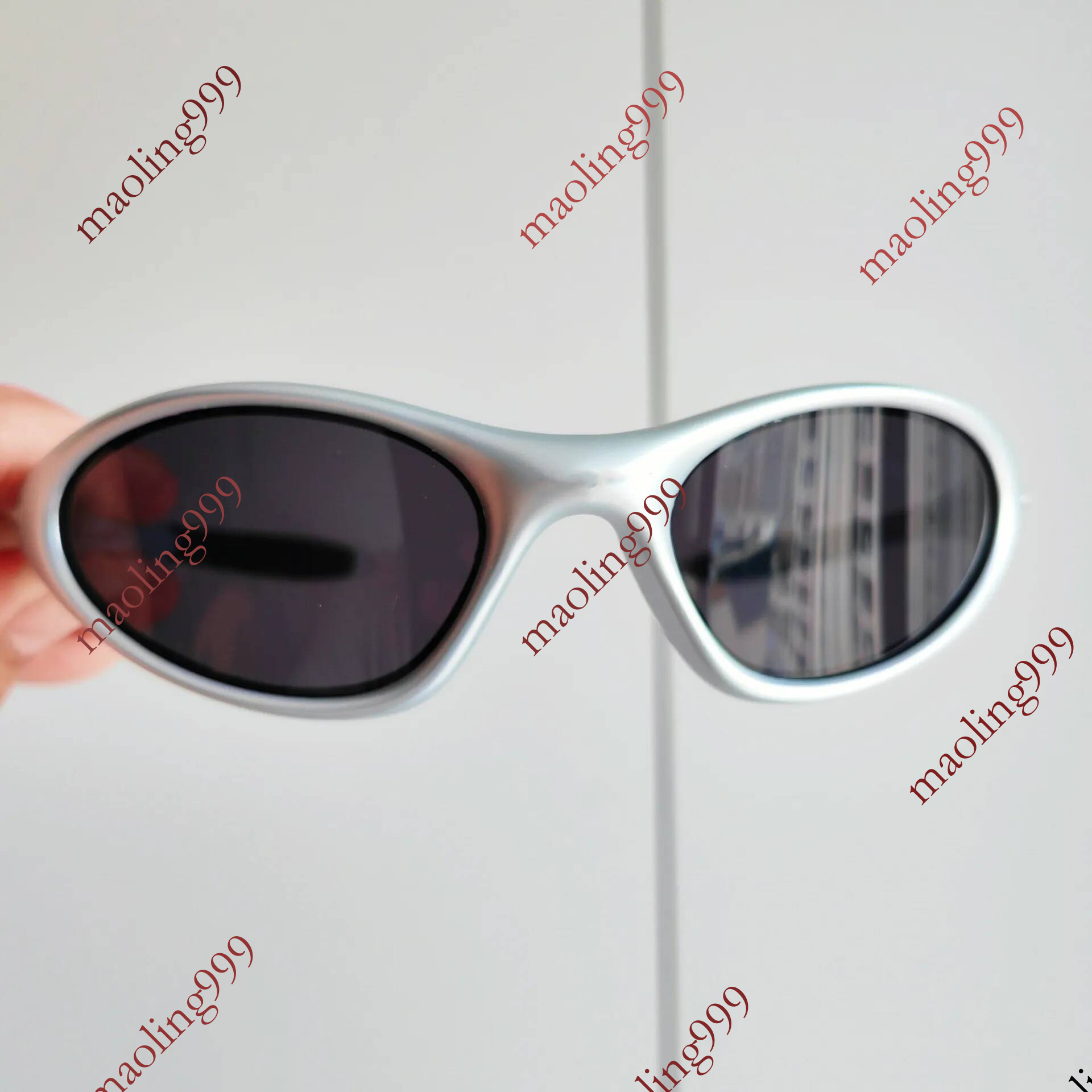 Futuristic Oval Sports Sunglasses Windproof UV Protection for Men Women designer sunglassesAA