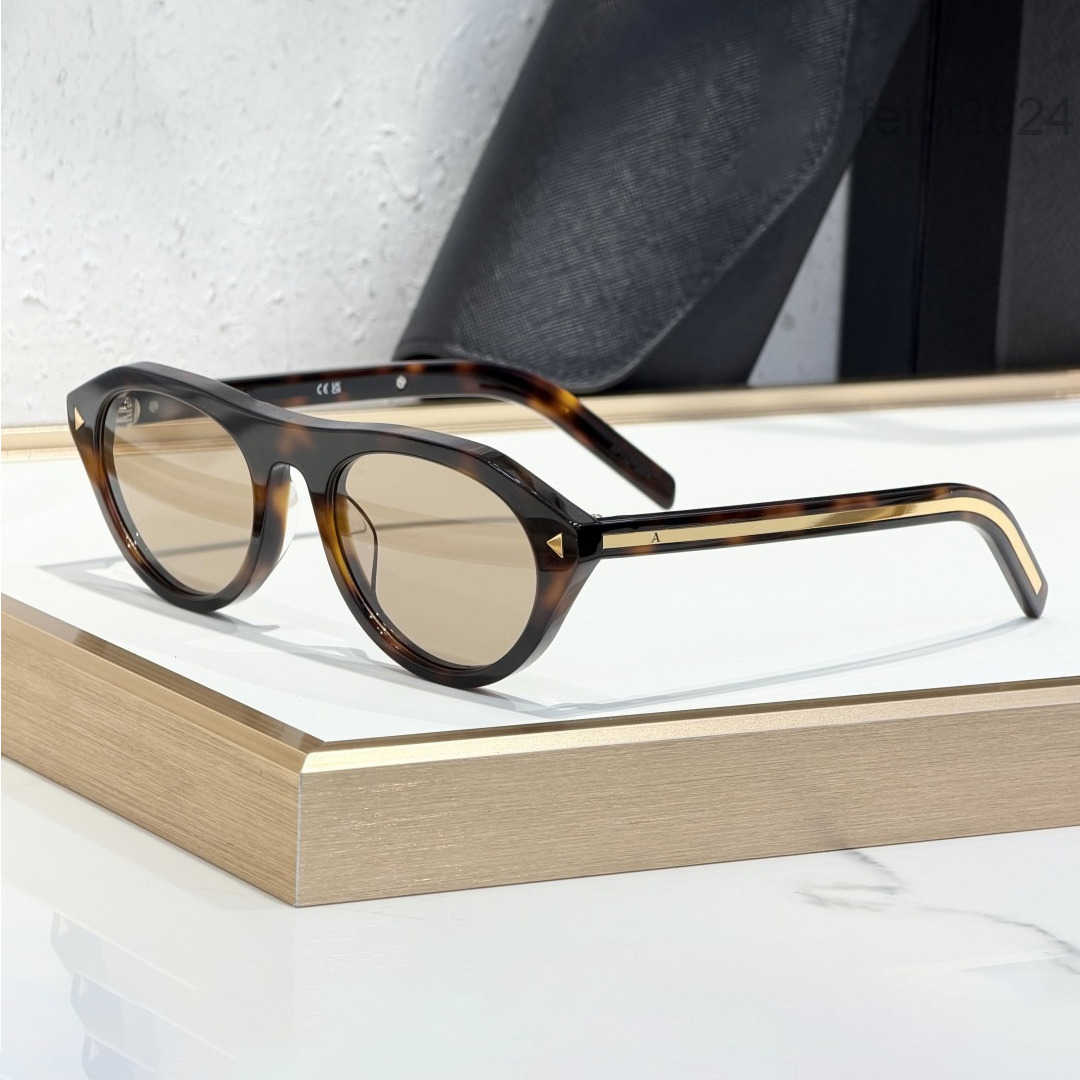 Women's Classic Sunglasses 5 Designer Men's Sunglasses Outdoor 6 Sports Eyewear Comes with a 3 free glasses case Y