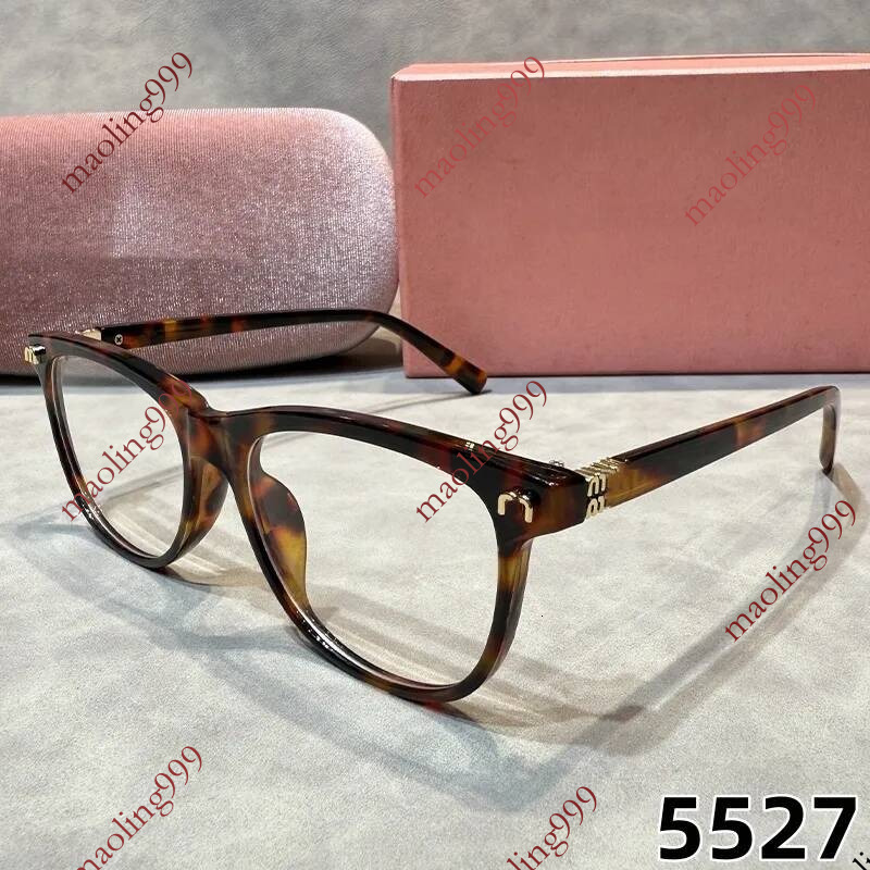 luury Designer Sunglasses Womens Mens Wearing Outdoor Shades Fashion Senior Eyewear For Women Eyeglasses Frame Vintage Sun Glasses Triangular Signat