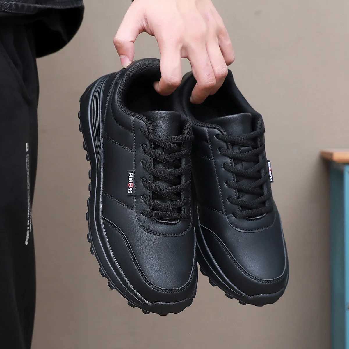 Casual Shoes Men Shoes Soft Moccasin Shoes Comfortable Casual Shoes for Men Solid Black White Walking Men Sneakers Footwear Plus Size 39-46 H2610161