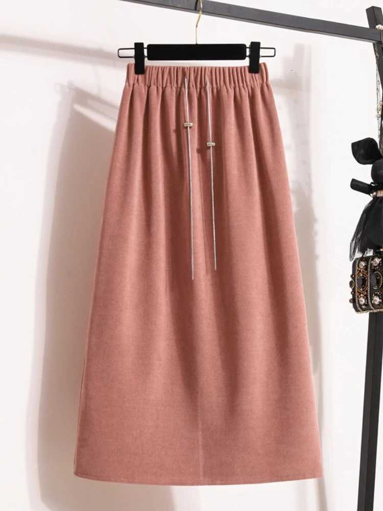 High-Waist Skirts Style Women's New Plus Size Skirts Elastic Waist Solid Wrap Buttocks Autumn Winter 2026 Versatile Straight Leg Skirt W261017