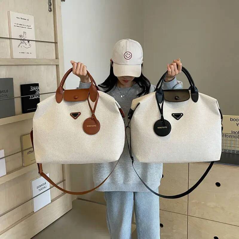 Bag Free Shipping Designer New accessories Short Trips Large Capacity Gym Women High End Lightweight Duffel Travel Bag Handbag For Going Out Luggage