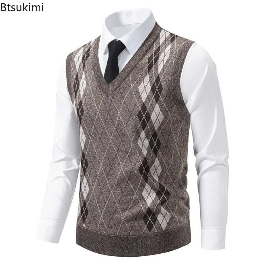 Fashion New Men's Men's Vests Knitted Pullover Vest Business Casual V Neck Sweater Vest Autumn Winter Knit Warm Slim Waistcoats Men Clothi