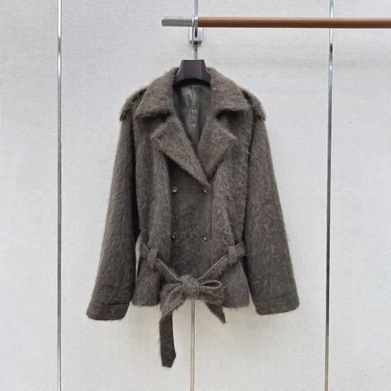 Women's MidLength DoubleBreasted Wool Coat Fashionable Casual and Versatile Trench HighQuality 2026 y2k 261010