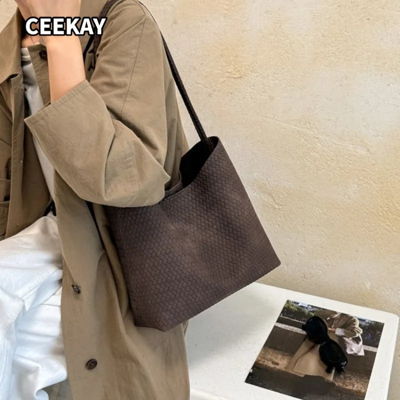 CEEKAY Woven Texture Tote Bag Top Handle Thin Strap Zipper Detail Versatile Everyday Commute Casual Large Capacity Purse 261017