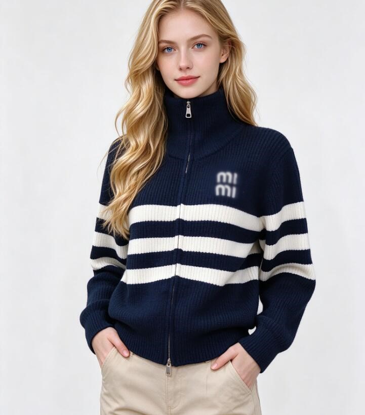 Womens Luxury Sweater Designer For Woman Fashion Turtleneck Autumn Long Sleeve Cardigan Logo Coat Lady Jacket Tops