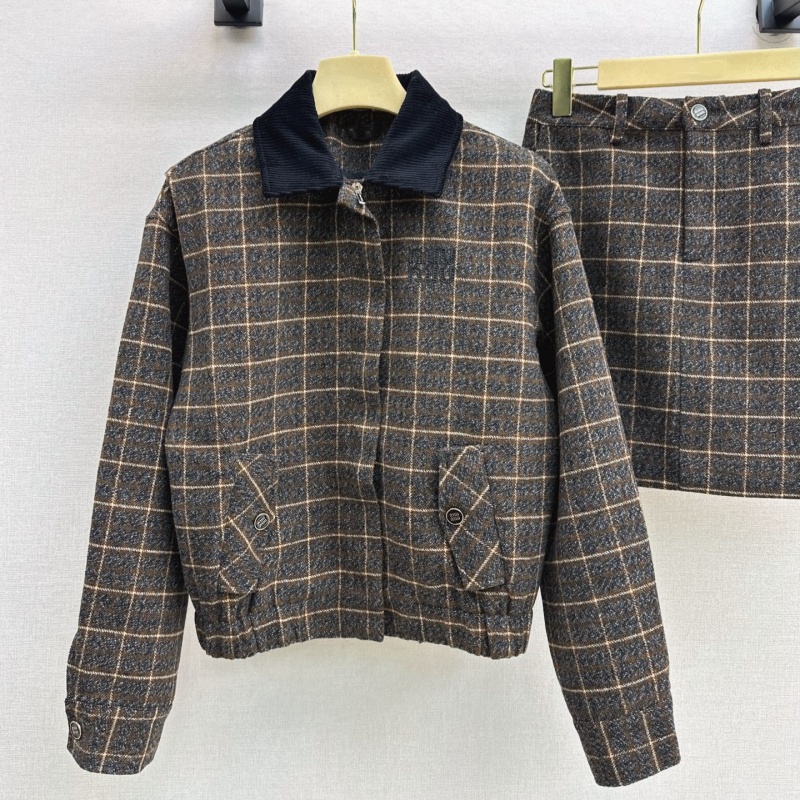 Two Piece Pants women's Designer Two Piece Pants for woman luxurious Two Piece Sets suit Spring and Autumn Style Metal Ring Collar Knitted Card
