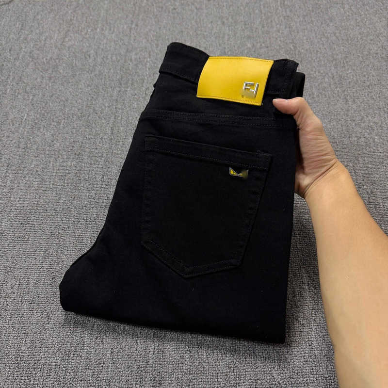 designer Men's Jeans Small Eyes European Style men Jeans Stretch Black Versatile Washed Slim Straight Casual Long Pants HHF6