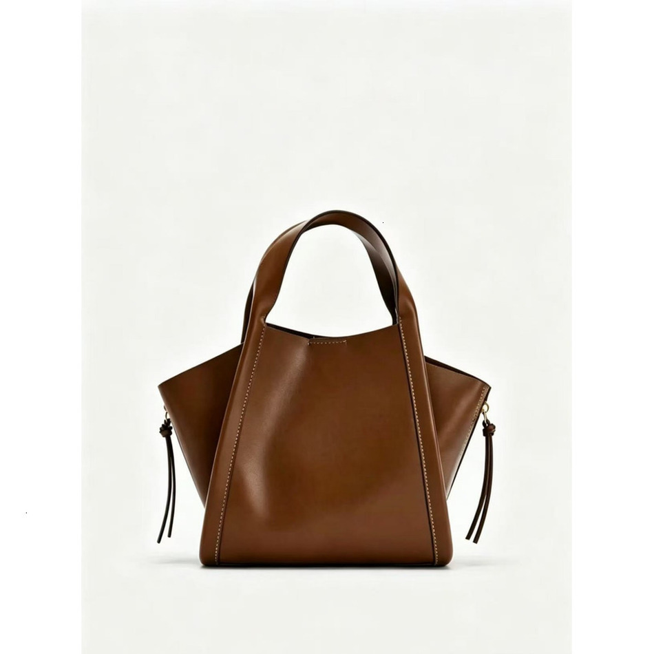 Korean Style Retro Tote Bag For Women 2026 New Trendy Single Shoulder Crossbody Handbag Stitching Detail Ladies Purse