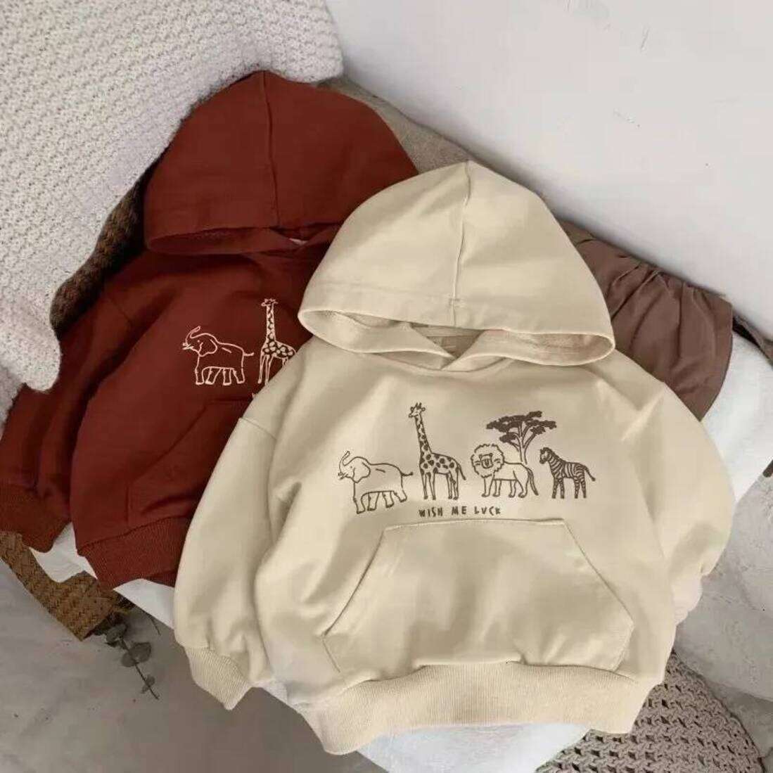 Girls Hoodie Spring pullover Baby Boys Letter Printed Hooded Children Korean Style Big Pocket Sweatshirt Toddlers Kids Casual Cotton Pullover Tops C