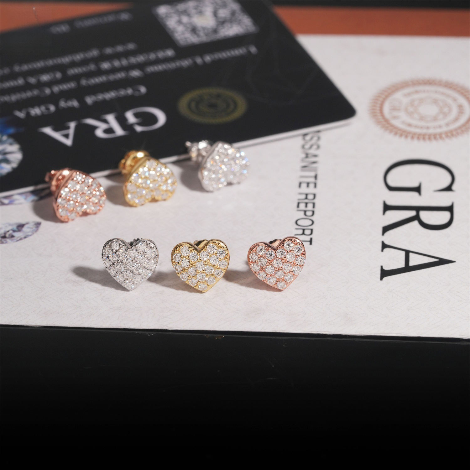 10mm small heart-shaped niche earrings, S925 silver inlaid with moissanite, wholesale supply
