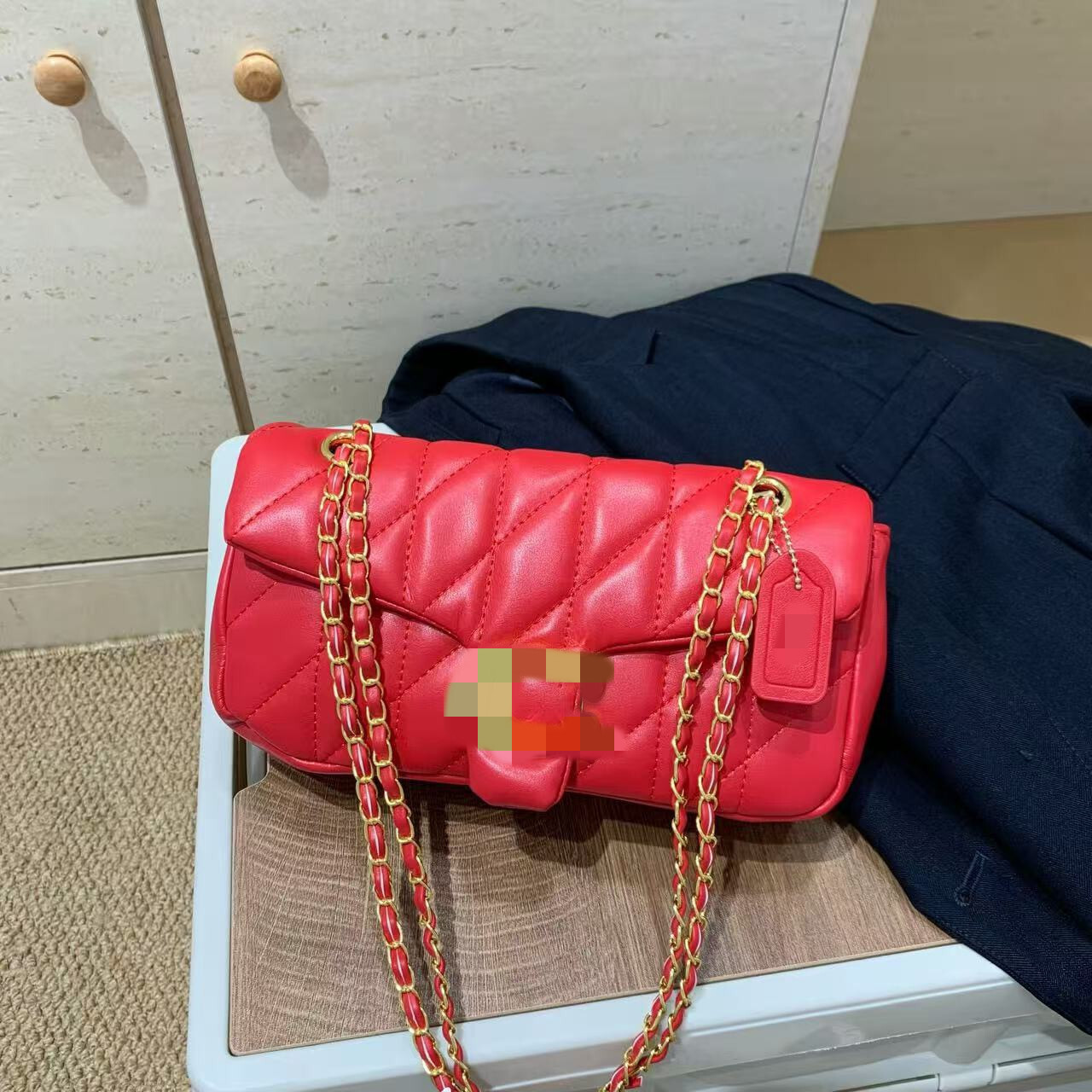 Koja chain shoulder simple diamond pattern, 2027 new trendy stylish underarm bag, suitable for commuting and casual wear, small square crossbody bag
