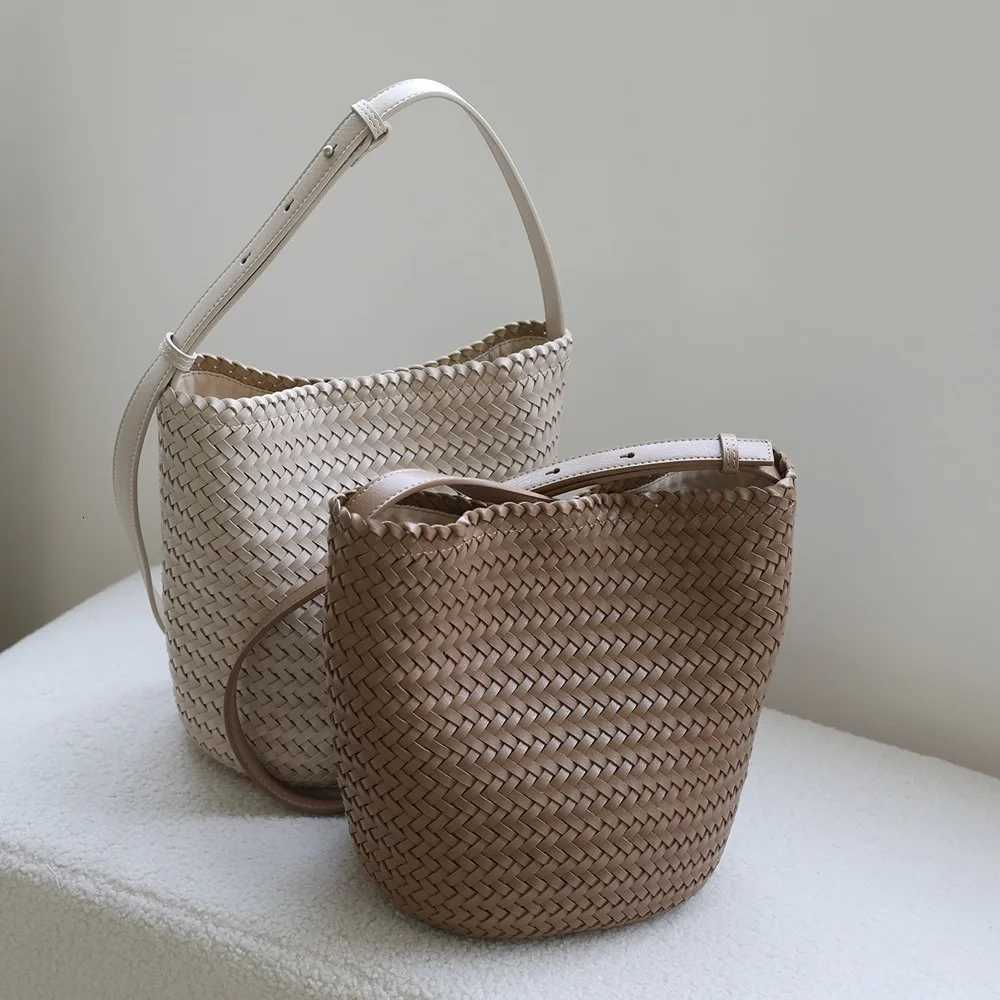 Evening Bags Handwoven Bucket Bag for Women Niche French Shoulder Crossbody Purse Lightweight Casual Commuter Tote for Work H261016