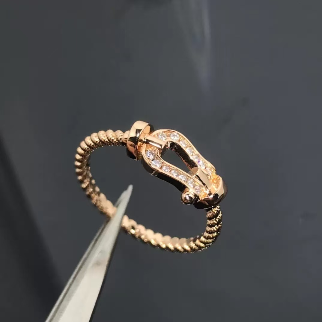 Rings Designer Ring Luxury Diamond Ring Unisex Stainless Steel Finger Ring, Trendy Threaded Design Ideal for Couples, Daily Wear & Party Jewelry Gif