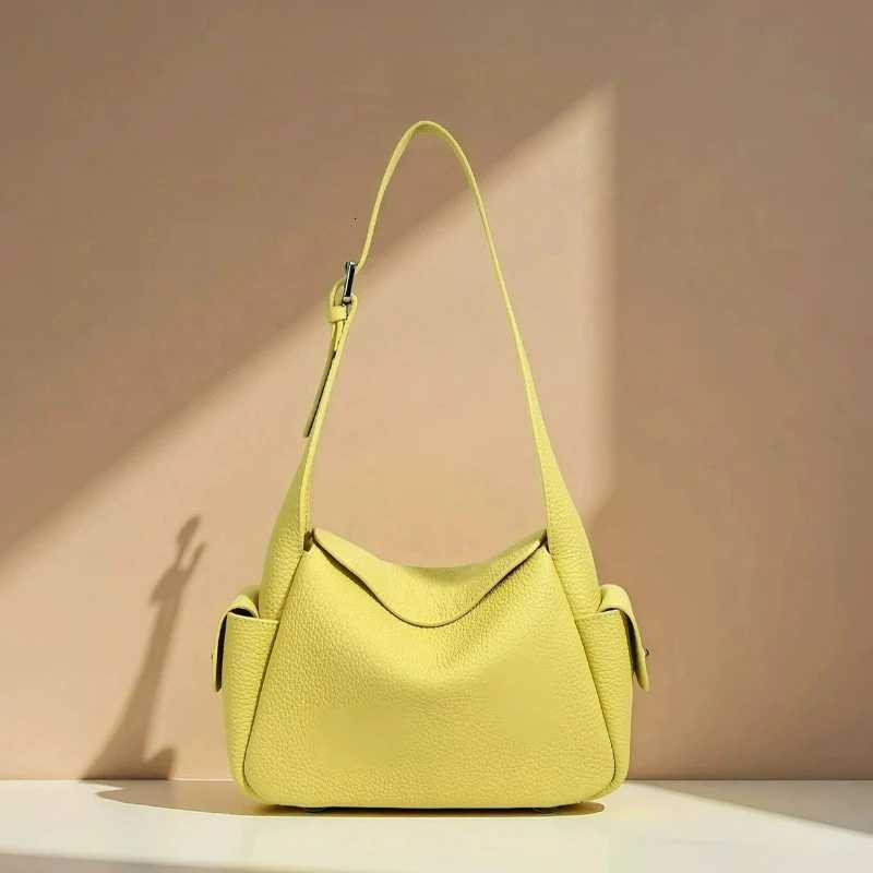 Evening Bags Luxurious High-quality Leather Crossbody Bag New Women's Stylish Large-capacity Commuter Shoulder Bag At The Underarm Position H26