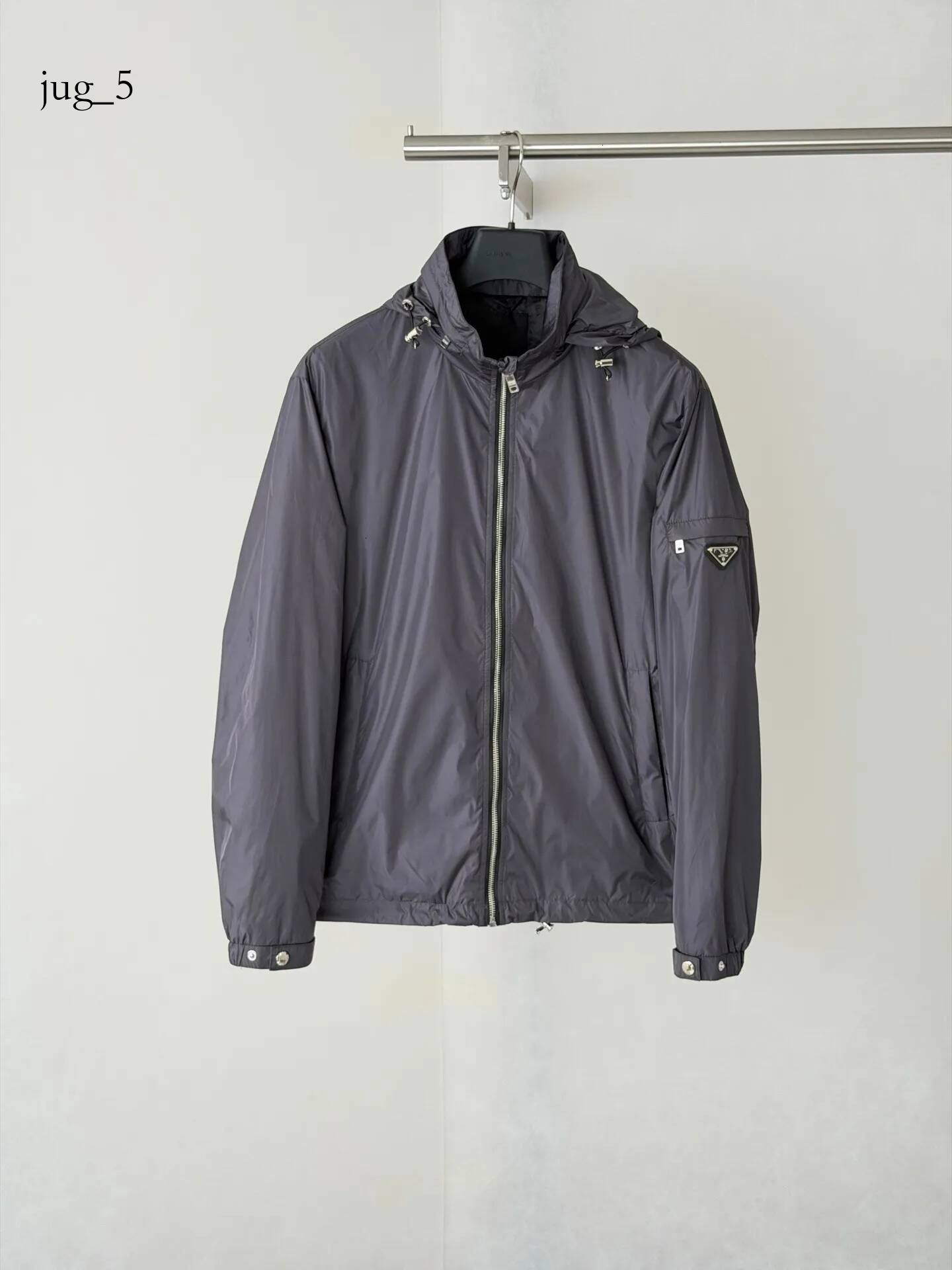 Triangle Designer men's 26FW new autumn/winter collection hooded jacket with inverted triangle badge and recycled nylon pradmen jacket 19d