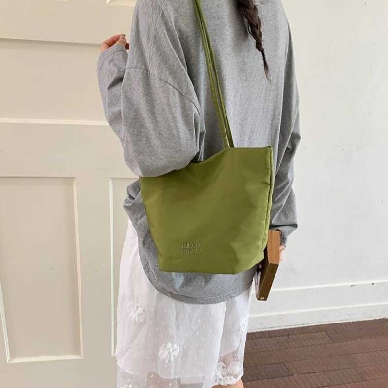 Shoulder Bags Women's Casual Solid Color Nylon Mini Tote Bag Lightweight Shoulder Bag for Daily Use Work Travel and Casual Errands H261016