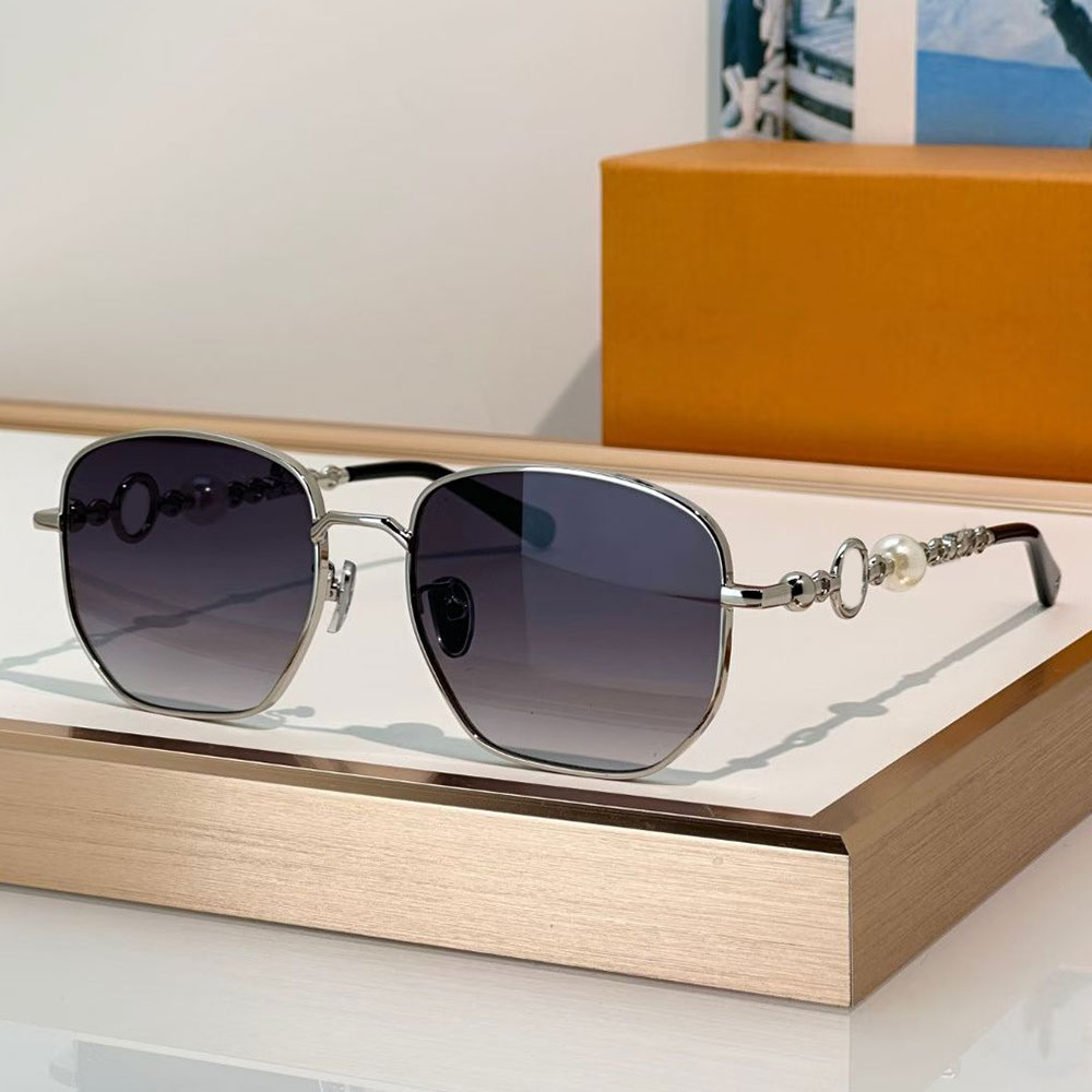 Womens Jewel Pearl Square Sunglasses luxury designer sunglasses Z8332 casual fashion sunshade sophisticated sunglasses decorated classic metal brand
