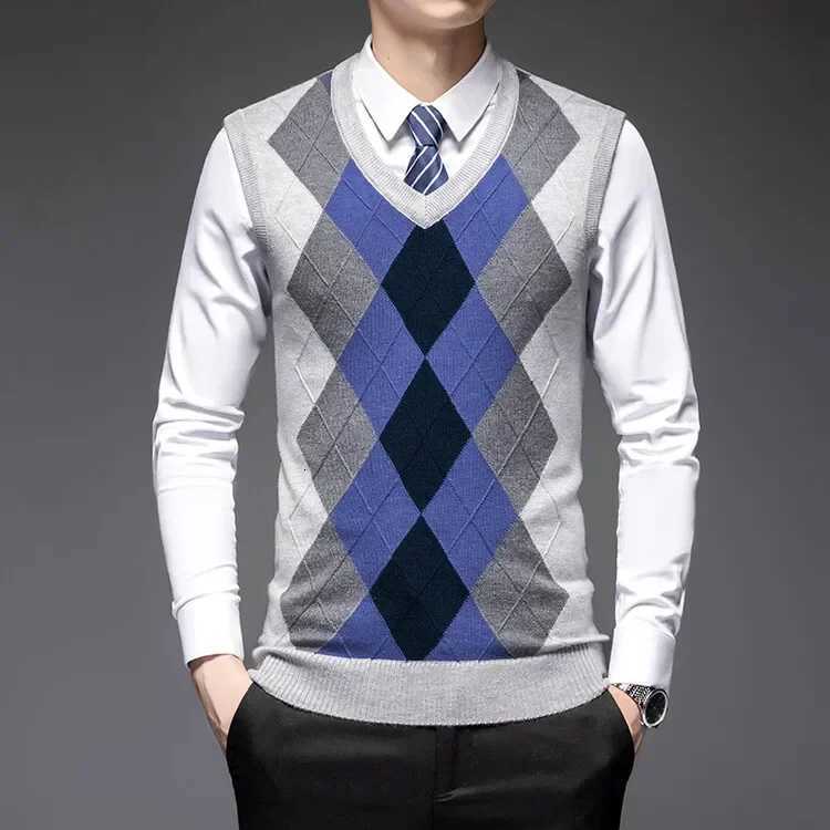 Business Men's Vests New Men's Casual Pullover Wear Warm Sleeveless Wool Knitted Sweater Vest TopsW261017