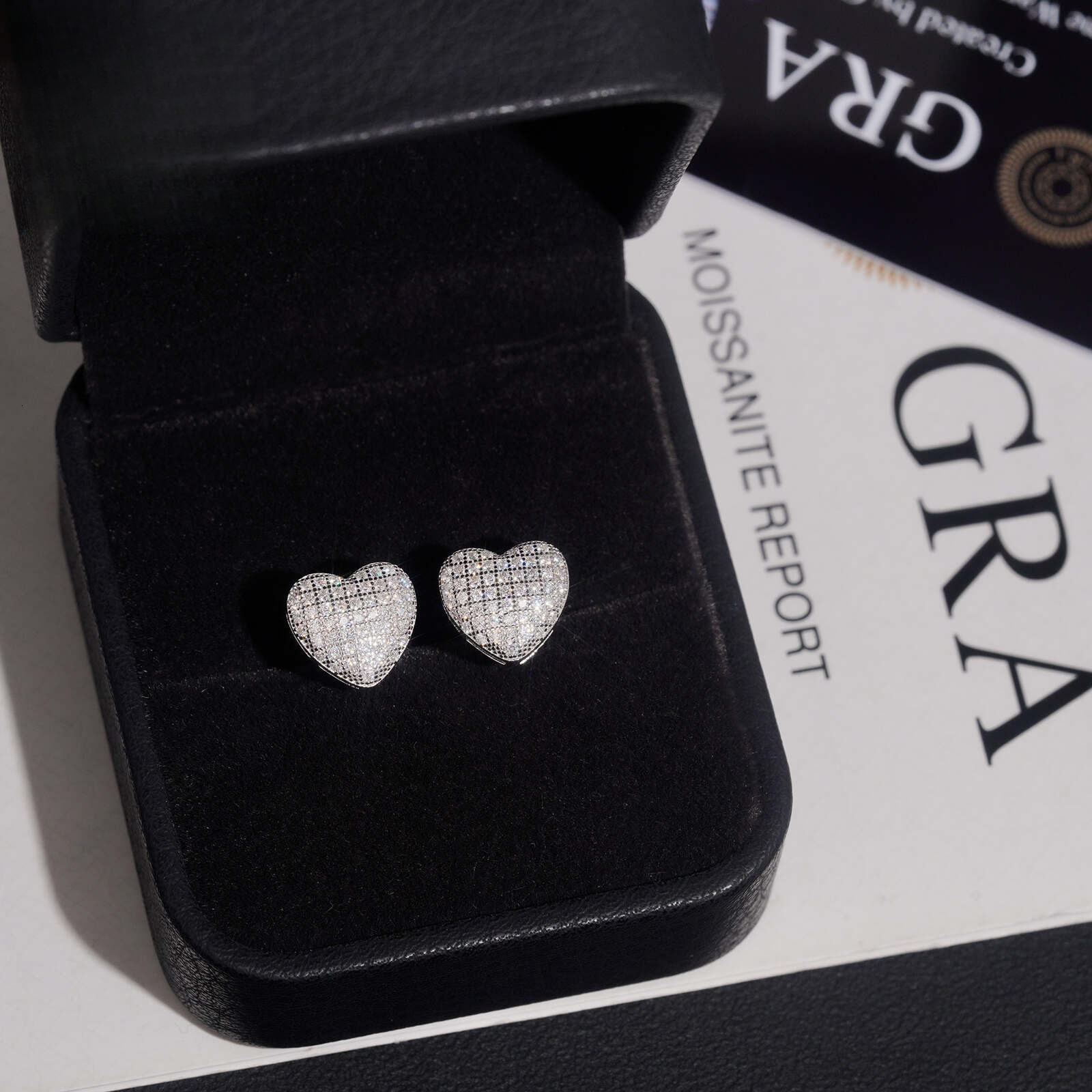 new S925 silver moissanite 9.5mm stud earrings, hip-hop style heart-shaped earrings