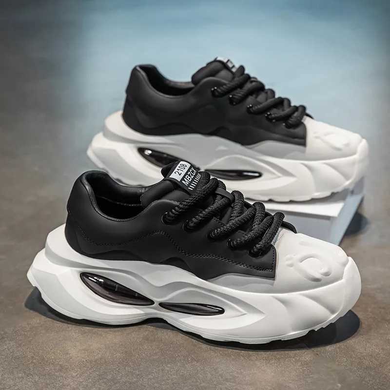 Casual Shoes New Summer Breathable Casual Skateboard Shoes Sports Men's Mesh Shoes2025 Summer Breathable Season Comfortable Sneaker Breathabl H