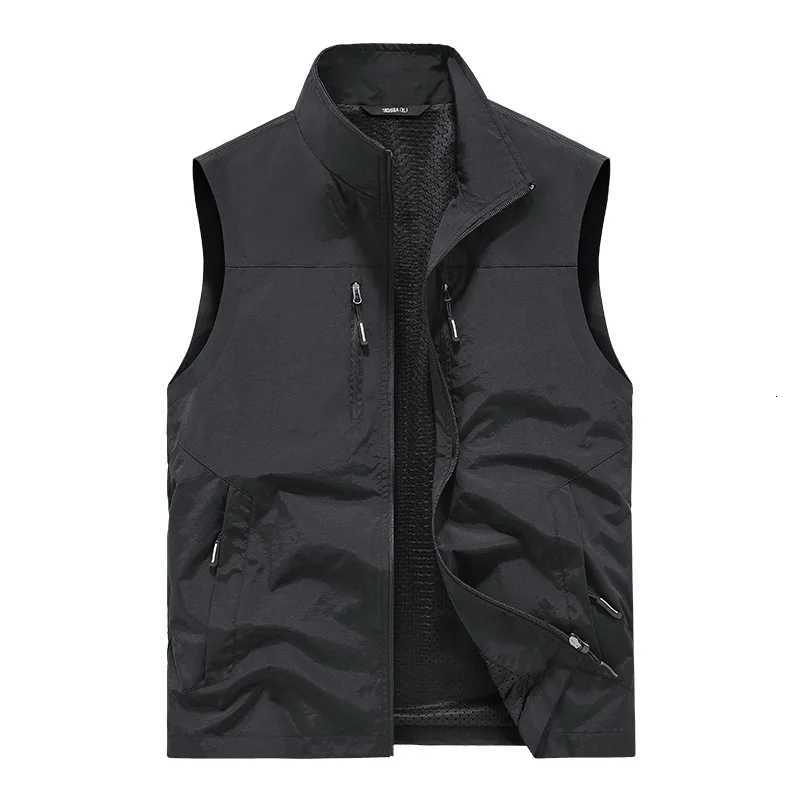 Thin Men's Vests Men Outdoor Cargo Vests New Summer Mesh Breathable Waistcoats Fishing Sleeveless Jackets Male Sportswear Casual Vests 6XLW2610