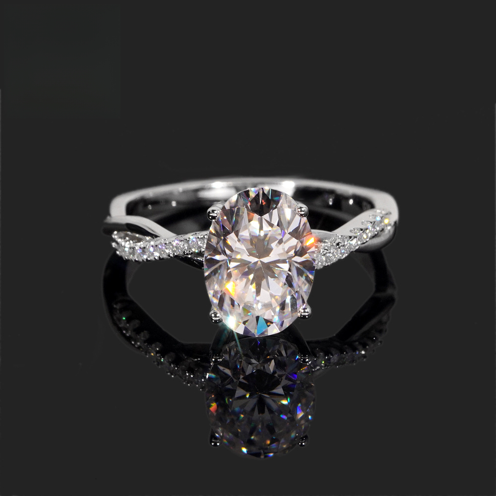 S925 sterling silver oval moissanite four-prong setting with twisted band, diamond-studded engagement , proposal and wedding