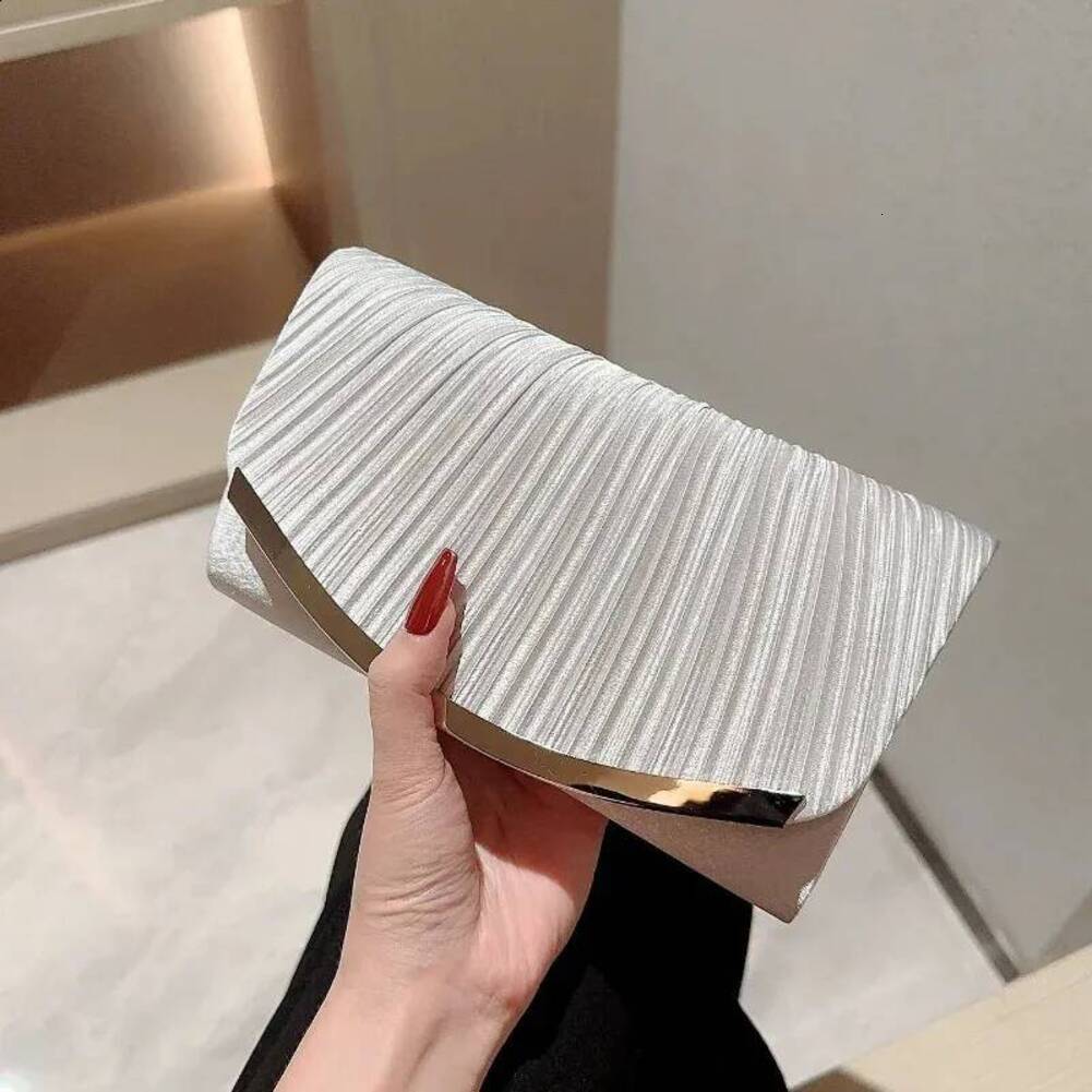 Evening Bag dinner Fashion Shoulder Small Square Advanced Evening Womens Leisure Korean Style Chain Crossbody Bags Clutch T1