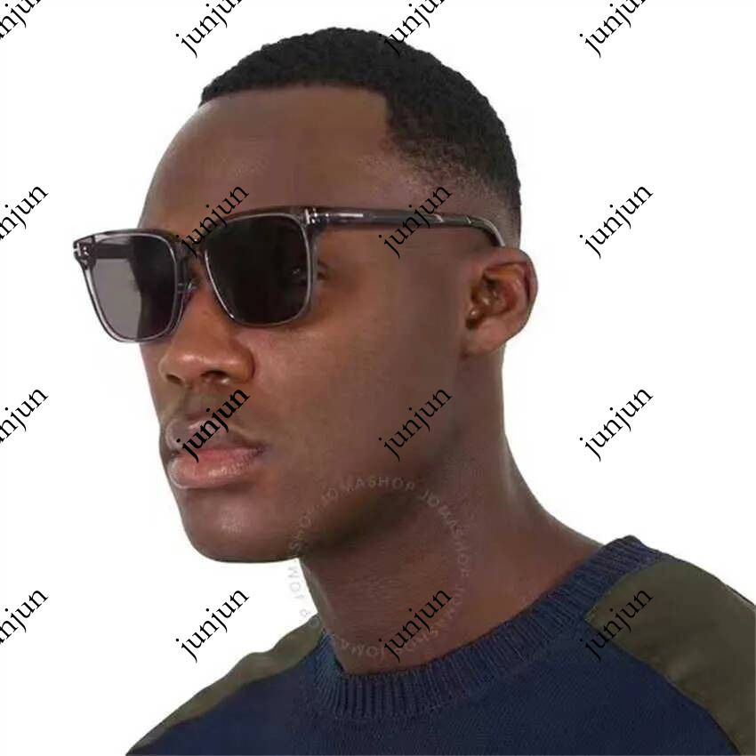 Top luxury designer brand high quality classic fashion Outdoor Beach Mens Sunglasses Panel Black Full Frame FT0981 K