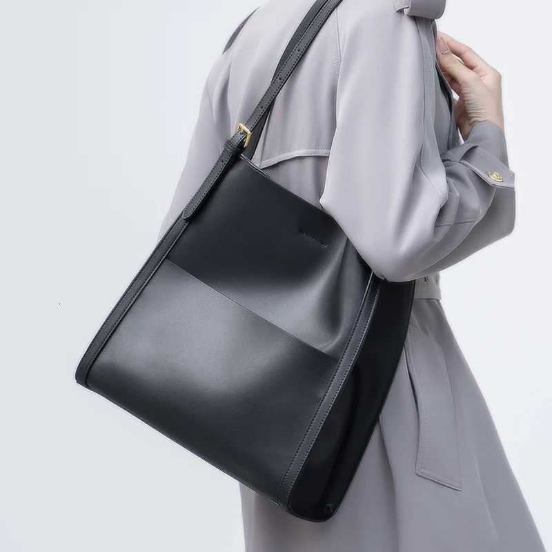 Evening Bags Pure Cowhide Leather Soft Large Capacity Work Tote Bag Solid Color Shoulder Bag Women's Designer Tote Bag Commuter For Women H2610