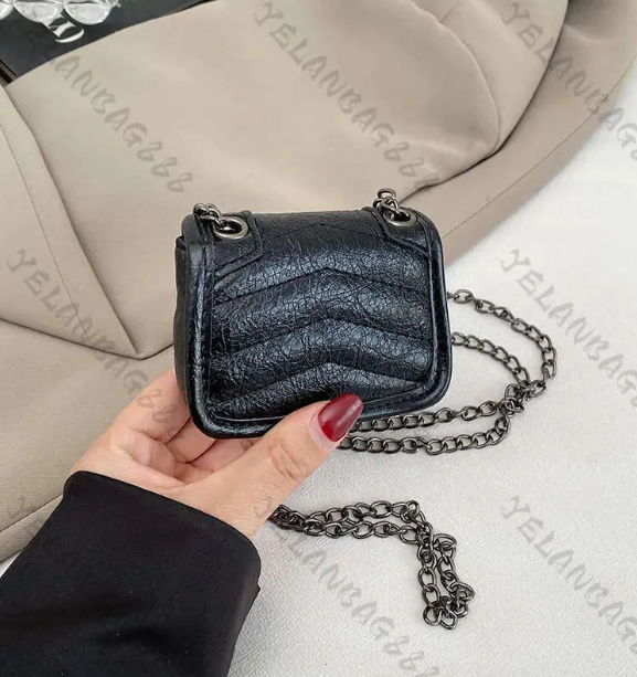 Designer bag Luxurious Ladies' Fashionable Cross-body Purses, Commuting Handbags, and Large-capacity High-end Chain Wallets1123