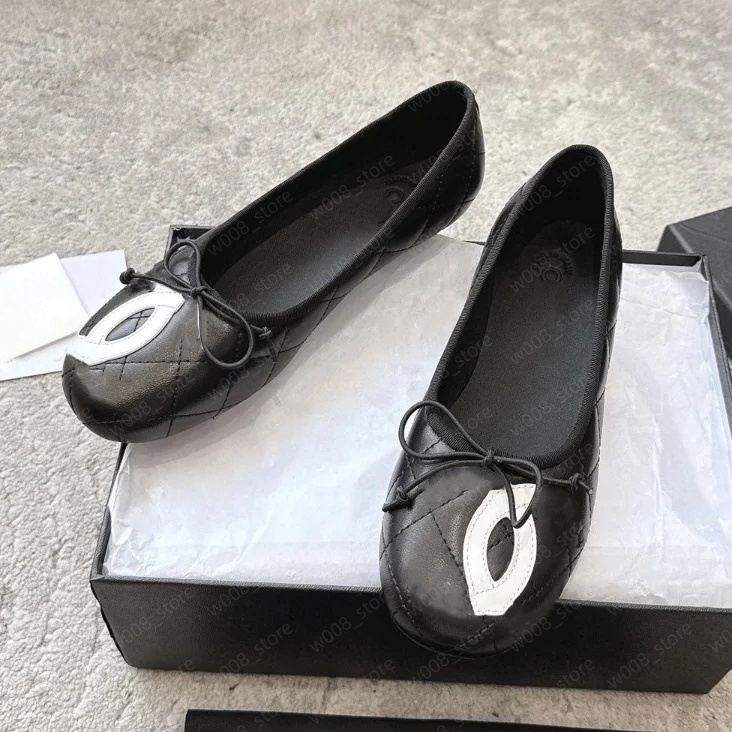 2025 France Paris Designer de luxe Noir Ballerines Chaussures Femmes Marques Matelassé En Cuir Véritable Slip sur Ballerine Bout Rond Dames Robe