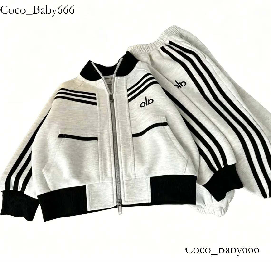 2025 Trendy Striped Designer Clothes 2Pcs Set Fashion Sportswear Big Kids Youth Boys Girls Autumn Casual Outfit Soft Cotton Comfortable Daily School