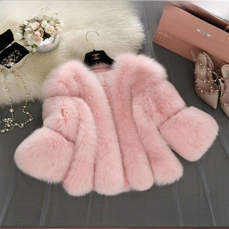 Versatile and light luxury overcoat Factory Wholesale Of New Autumn/Winter Style Faux , Designed For Export, Featuring A SlimHonglu