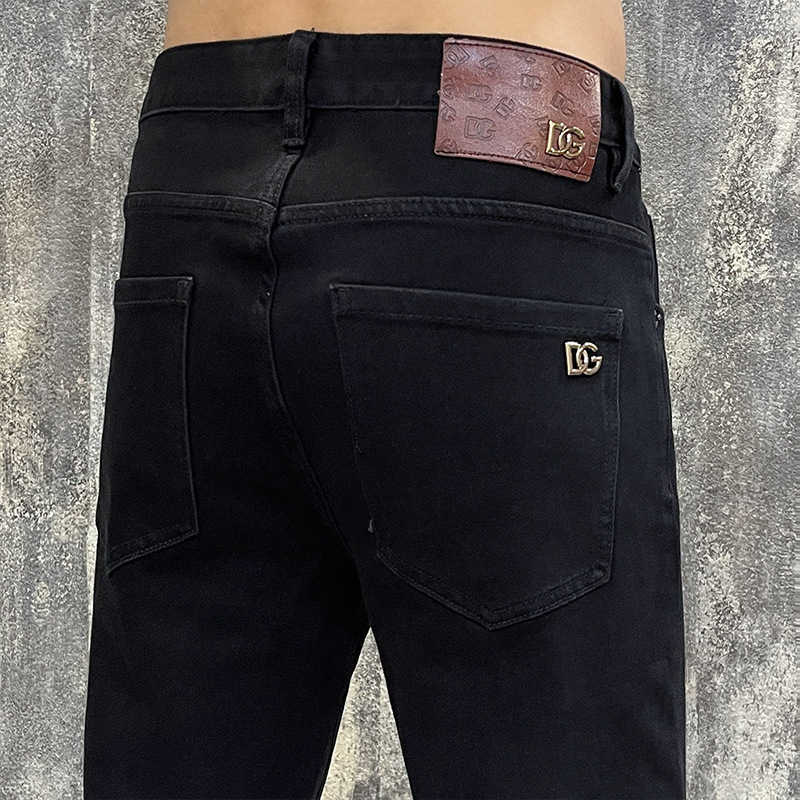 designer Men's Jeans High-Quality men Jeans European Washed Autumn Winter Pure Black Slim Simple Small Straight Elastic men Long Pants KAH2
