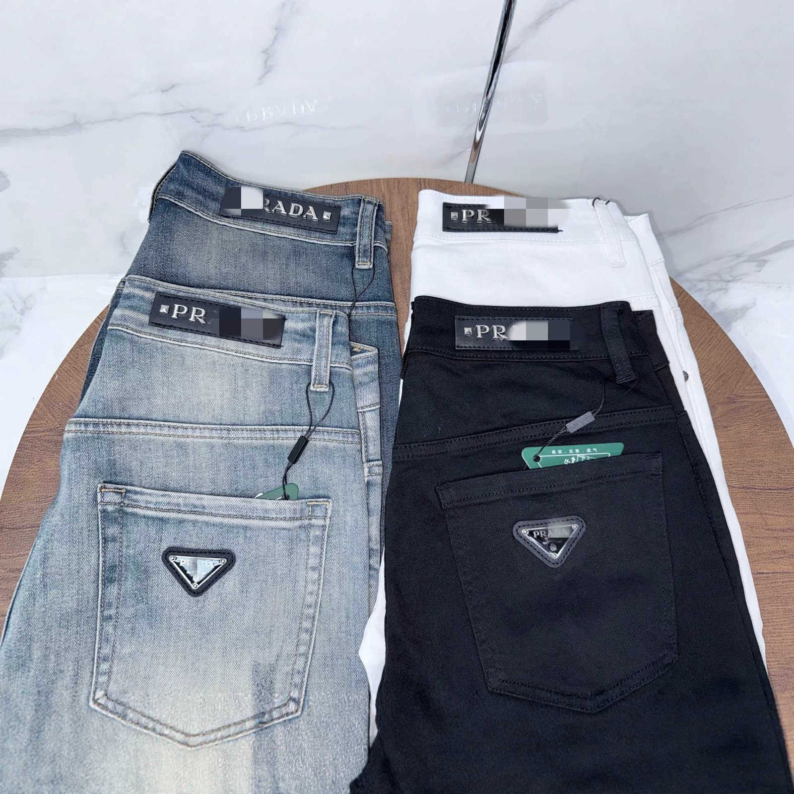 designer Men's Jeans European men Slim Denim Shorts, Summer Cool Stretch Washed Straight-Leg Five-Inch men Shorts 3EUT