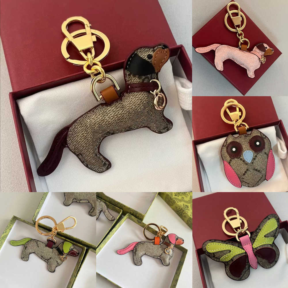 Upscale Leather G Keychains Cute Pet dog Keychain designer Fashion bag Charm Keychains Lanyards Car Key Accessories stylish Handbags decoration