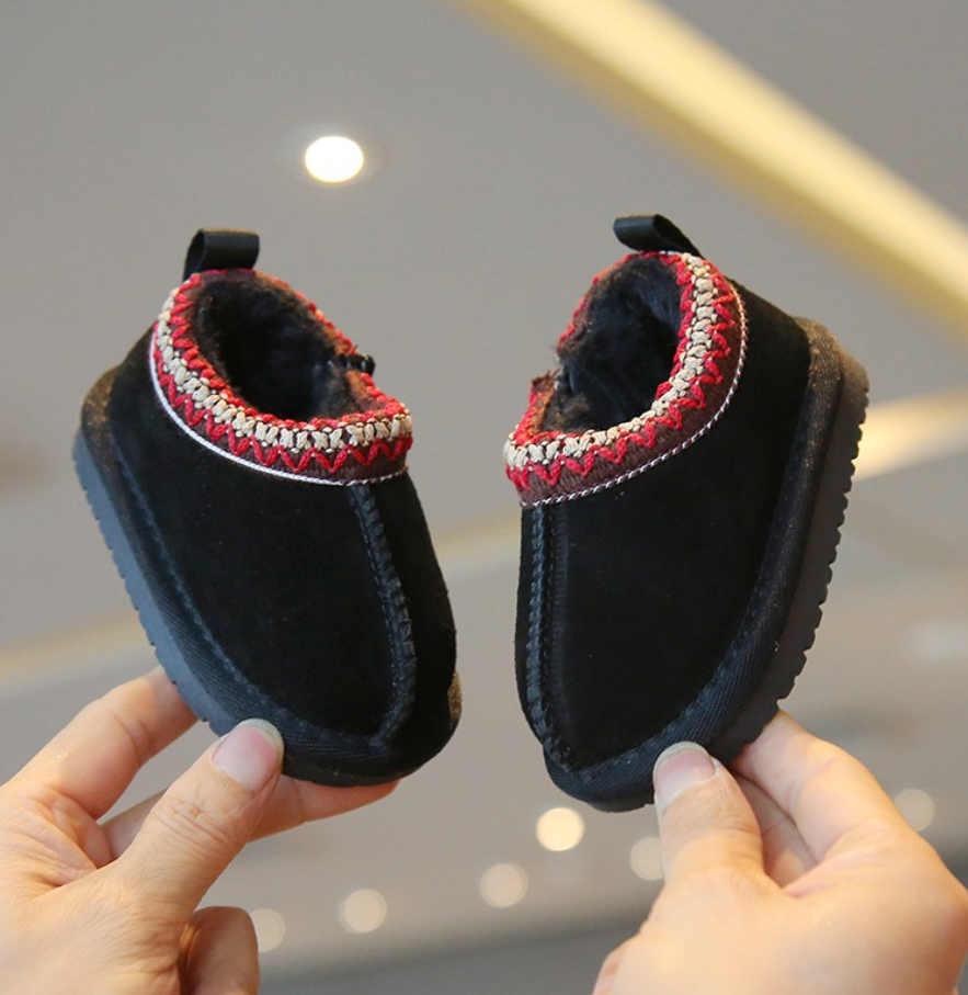 New Winter Bao Snow Boots Designer Kids Thickened Warm Toddler Baby Shoes Unisex Boys Girls Fashion Footwear Cold Weather Outdoor Daily Wear