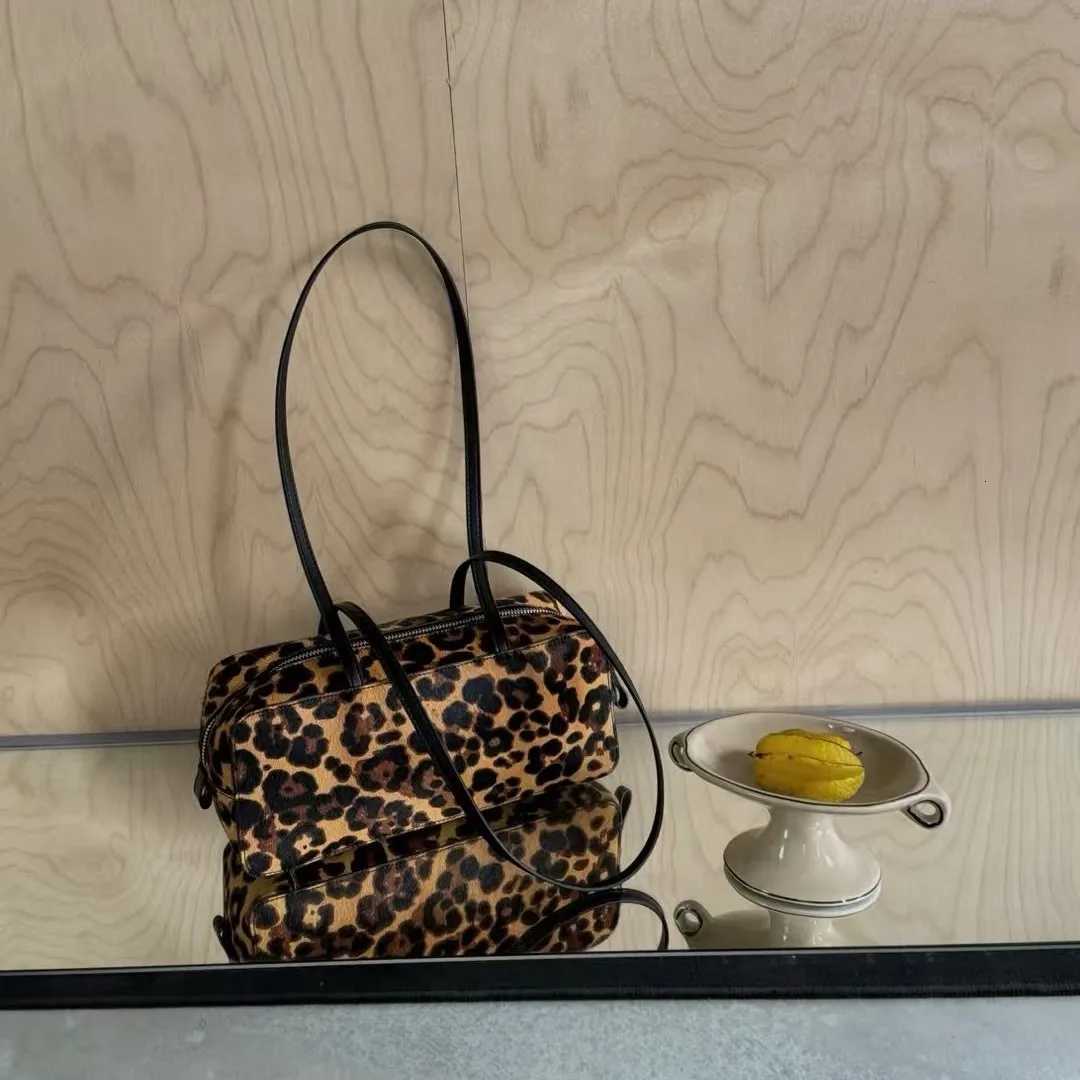 Evening Bags FIRMRANCH Fashion Simple Horizontal Square Design Women's One Shoulder Underarm Bag Commuter Style Leather Women's Purse Sued