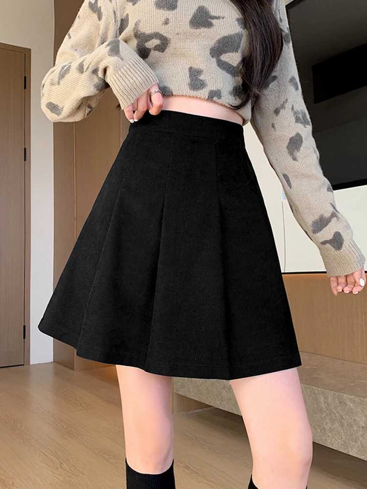 Autumn Winter Mini Pleated Skirts Skirt Woman Streetwear A-line Plus Size Skirts With Shorts High Waist Preppy Skirt Women Red Black W261017