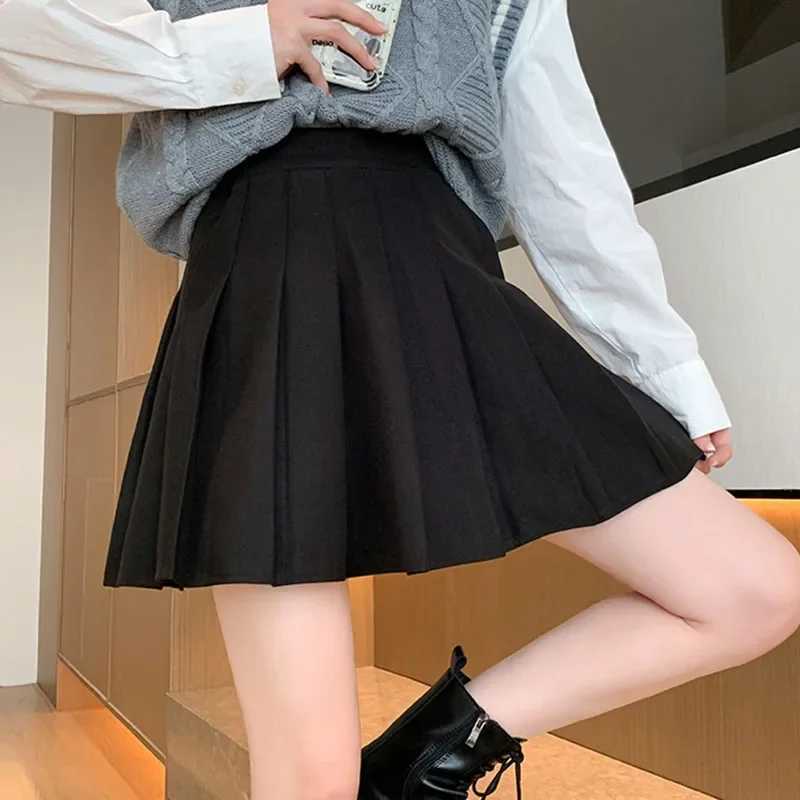 Women Pockets Woolen A-line Skirts Skirts Preppy Style High Waist Cute JK Pleated Skirts Autumn Winter Inner Shorts Thicken Mini Skirt W261017