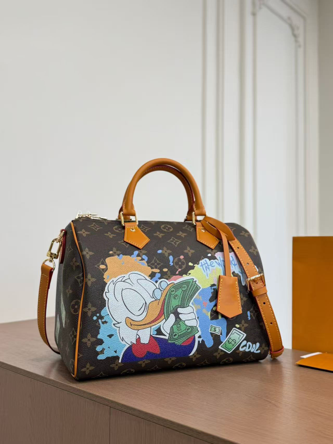 Designer bag Shoulder Bag Luxury bag Vintage/Travel Use Shoulder bag classic vintage nano pillow bag High quality crossbody bag Leather large Classi