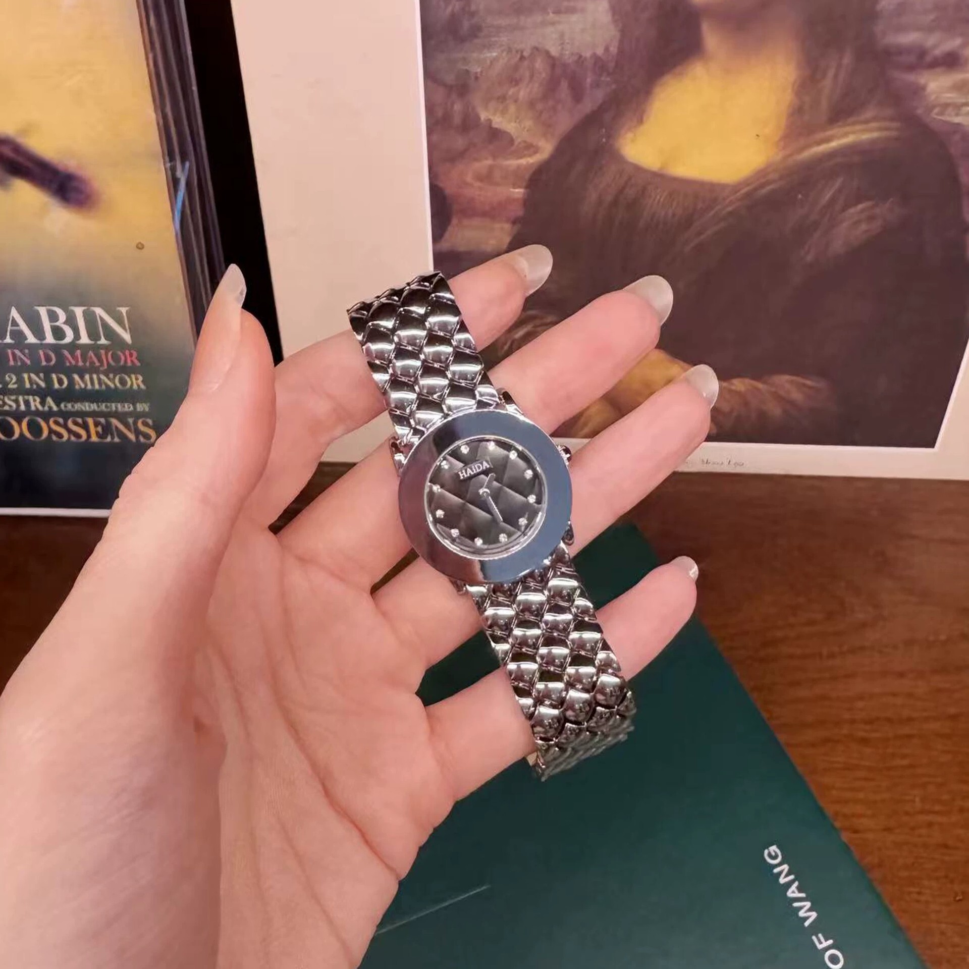 Designer Jinggong Lady Watch Series - Fashionable, Versatile, Elegant and Unique Watches with Distinctive Design and Precise Quartz Water Resistance