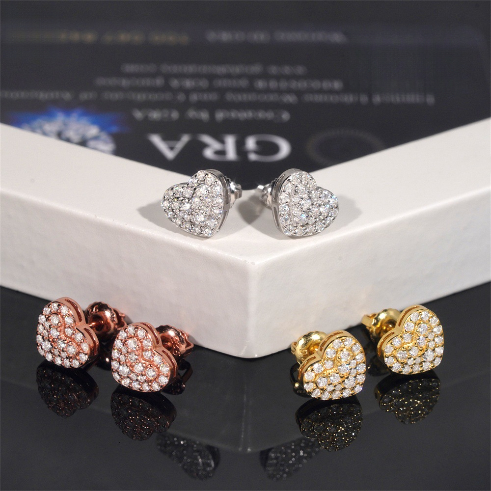 niche hot-selling new model 10*8.6mm heart-shaped stud S925 silver inlaid with moissanite trendy earrings