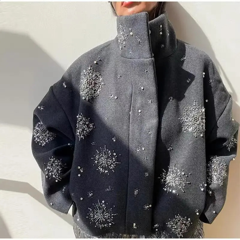 2026 Fashion Vintage Sequin Snowflake Jacket for Women Long Sleeve Stand Collar Loose Coat Lady Wool Blend Warm Thicken Outwears 261017